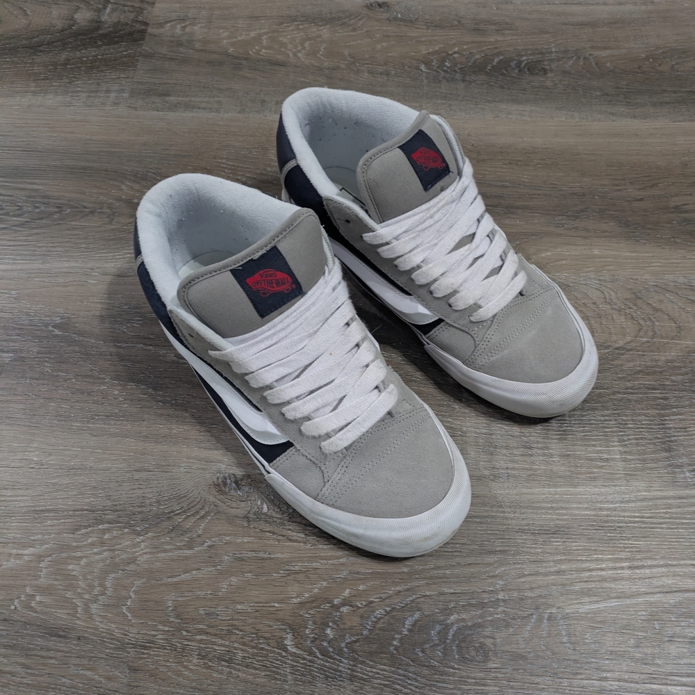 Vans Men's Mid-Top Skate Shoes in Gray and Navy